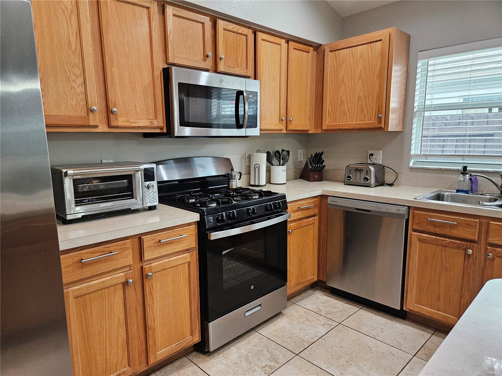 OAK GROVE - Residential Lease
