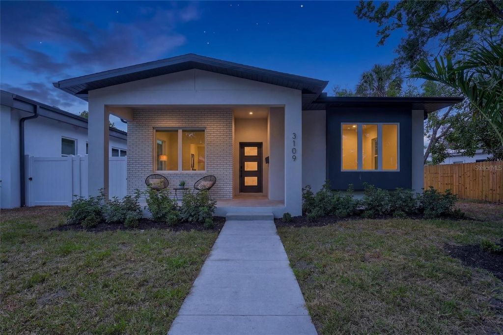 Photo of 3109 Queen Street N, St Petersburg, FL 33713 (MLS # TB8509613)
