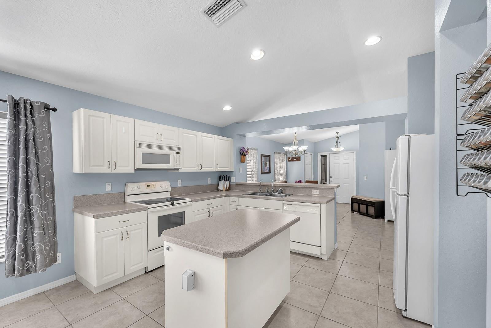 11433 BAY GARDENS LOOP