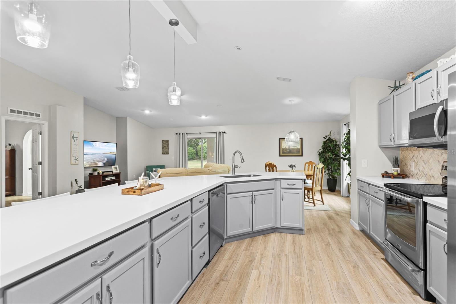 MAJESTIC OAKS SUB - Residential