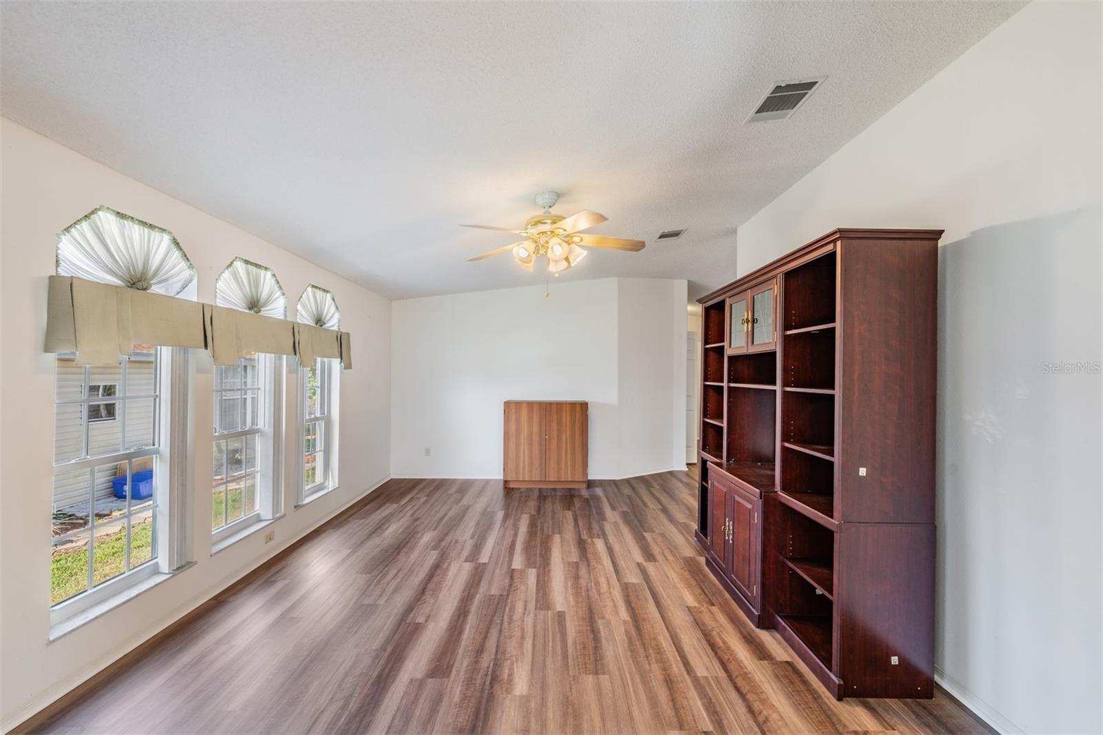 GRAND HORIZONS - Residential