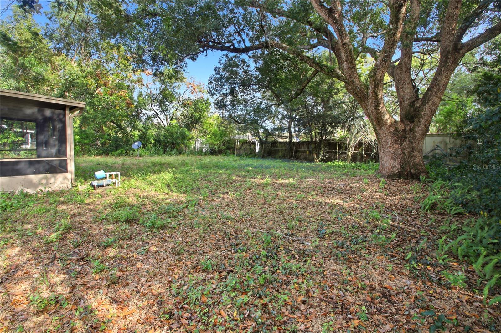 FAIRLANE ESTATES - Residential