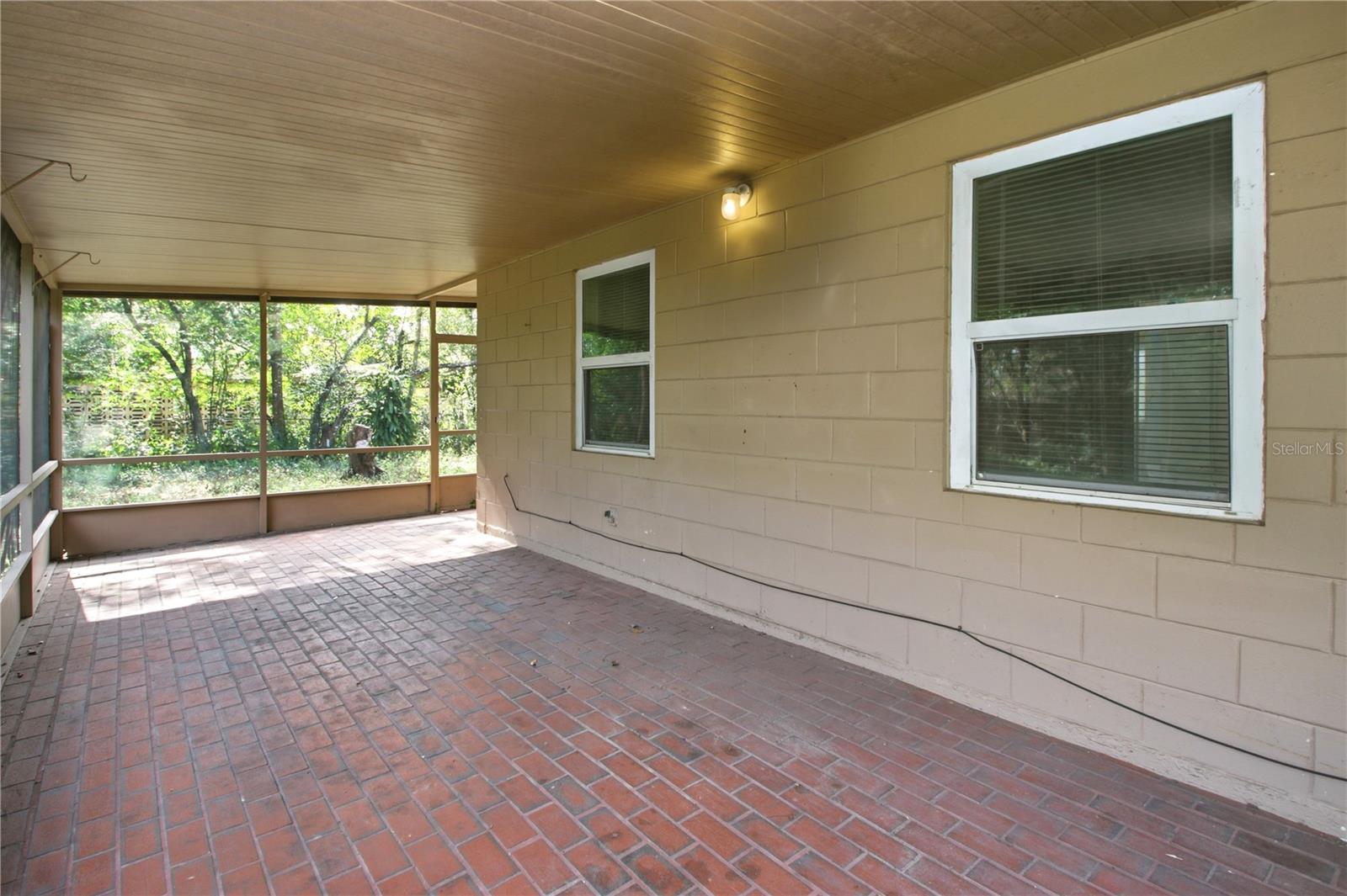 FAIRLANE ESTATES - Residential