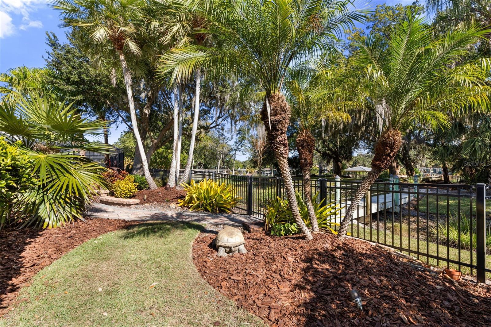 SANCTUARY SUB - Residential