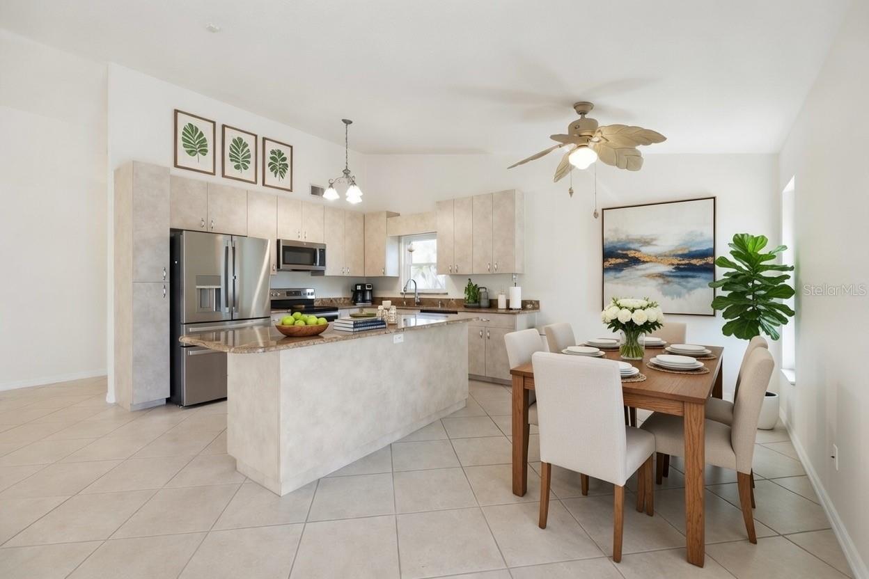 7135 QUEEN PALM CIRCLE