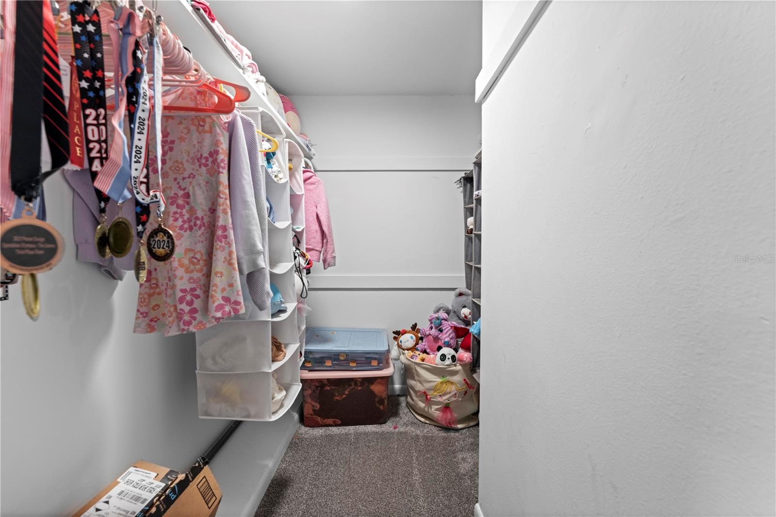 TOWN & COUNTRY - Residential