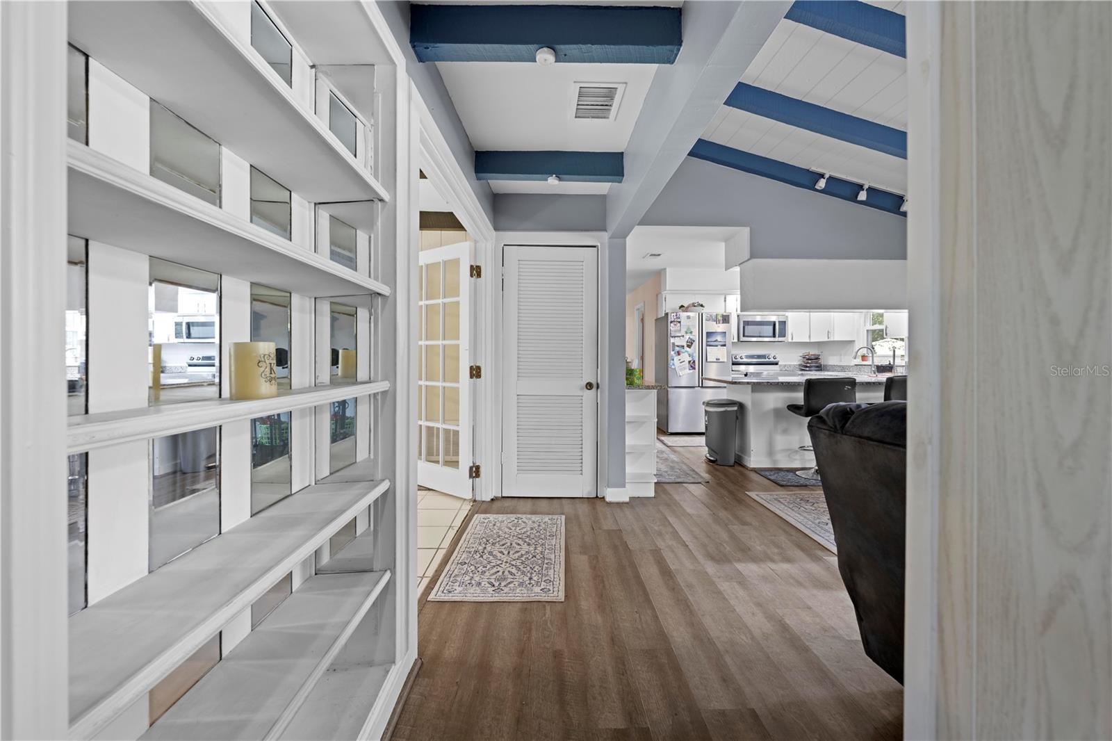 TOWN & COUNTRY - Residential