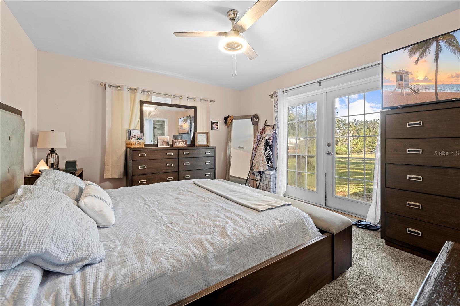 TOWN & COUNTRY - Residential