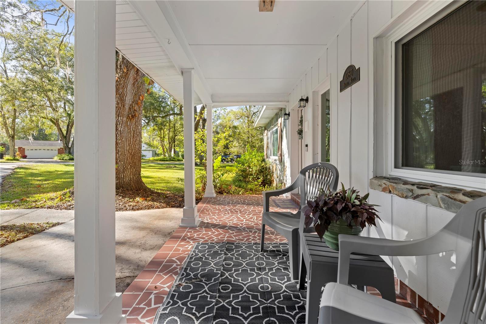 TOWN & COUNTRY - Residential