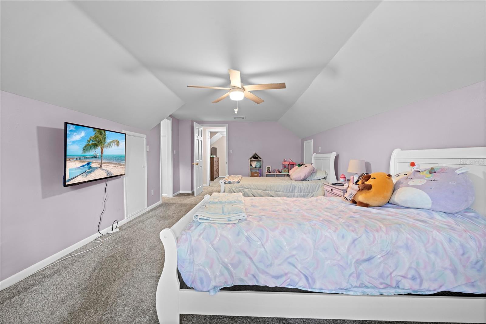 TOWN & COUNTRY - Residential