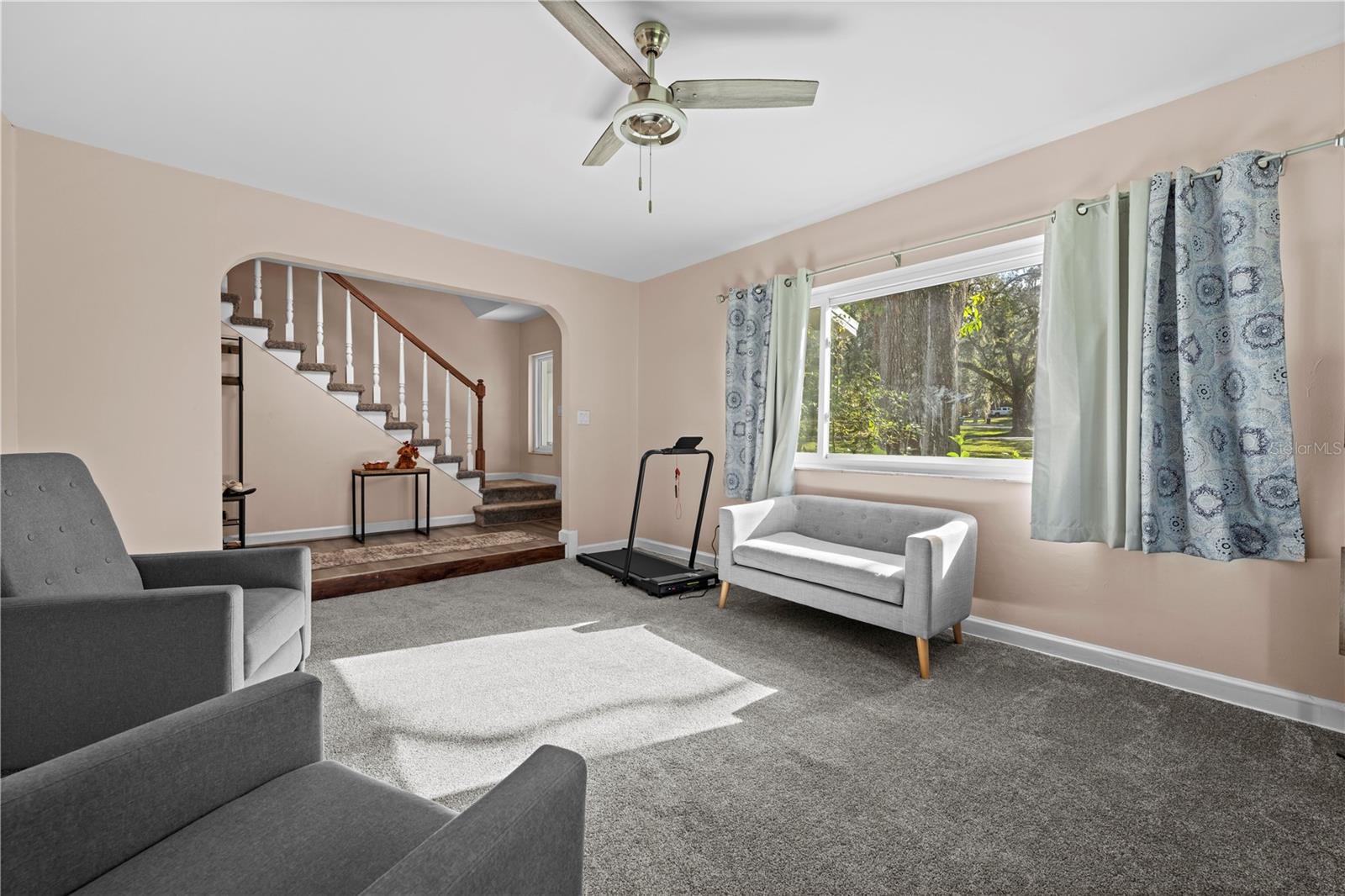 TOWN & COUNTRY - Residential