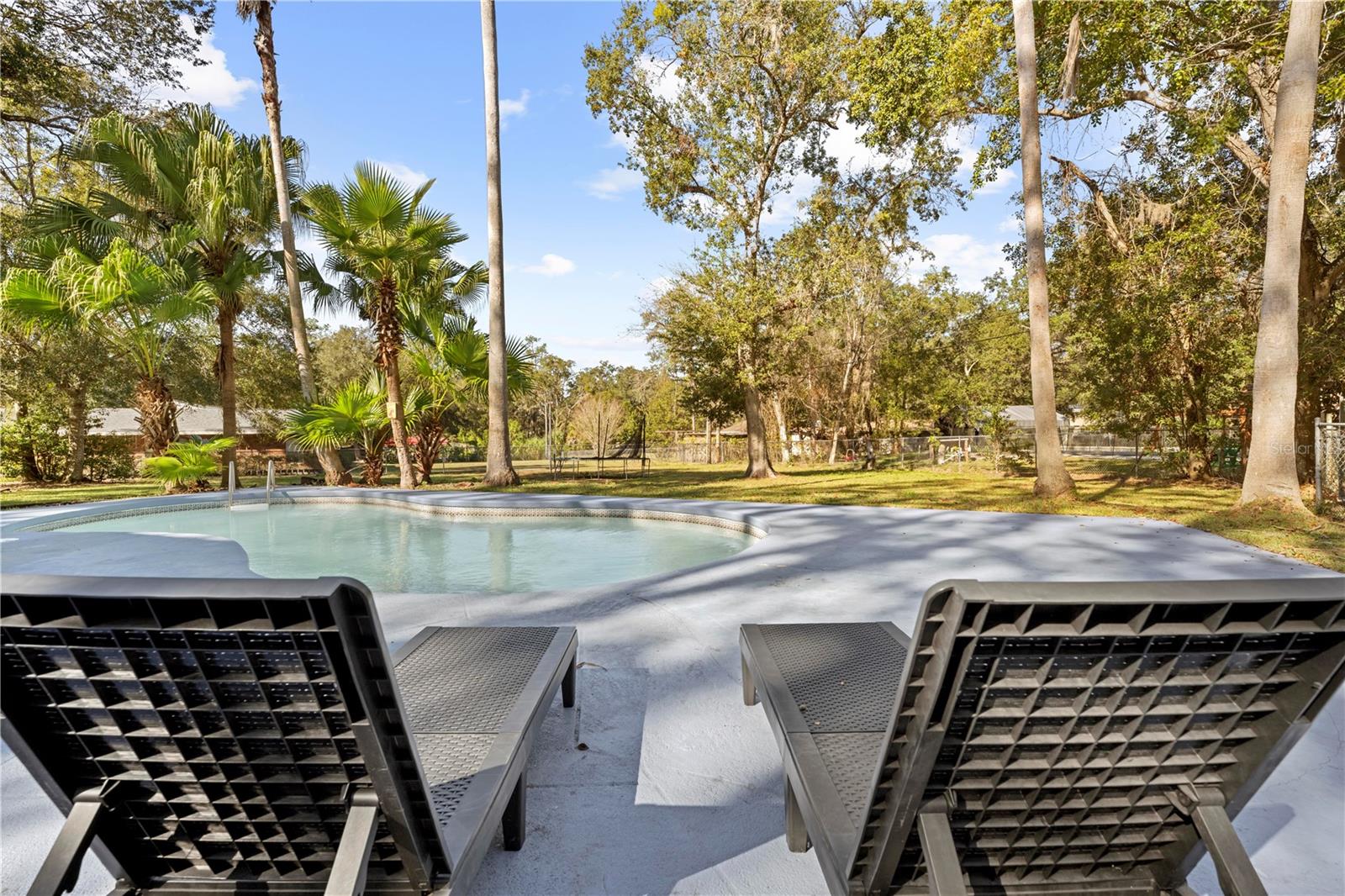 TOWN & COUNTRY - Residential