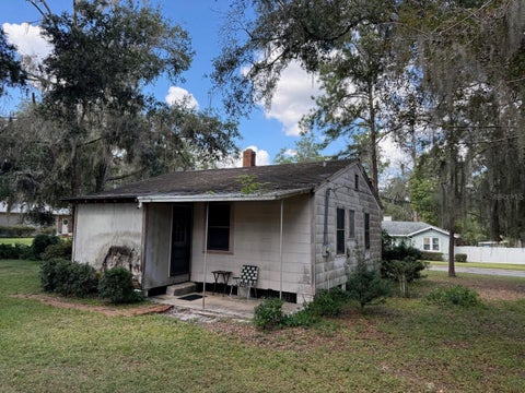 Tiny photo for 1234 NE 8th Street, Ocala, FL 34470 (MLS # OM734514)