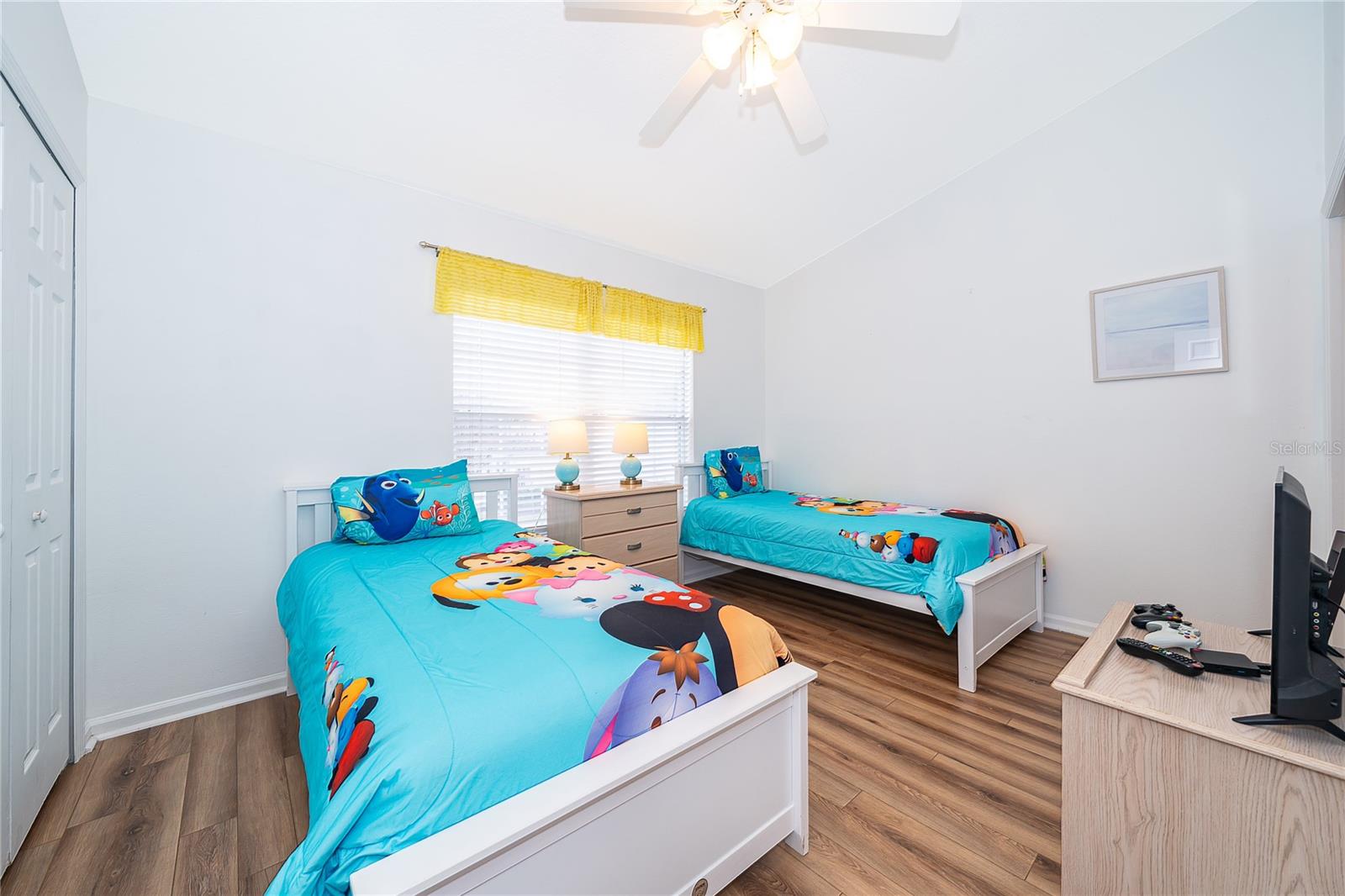 WINDSOR PALMS TWNHMS PH 3A - Residential