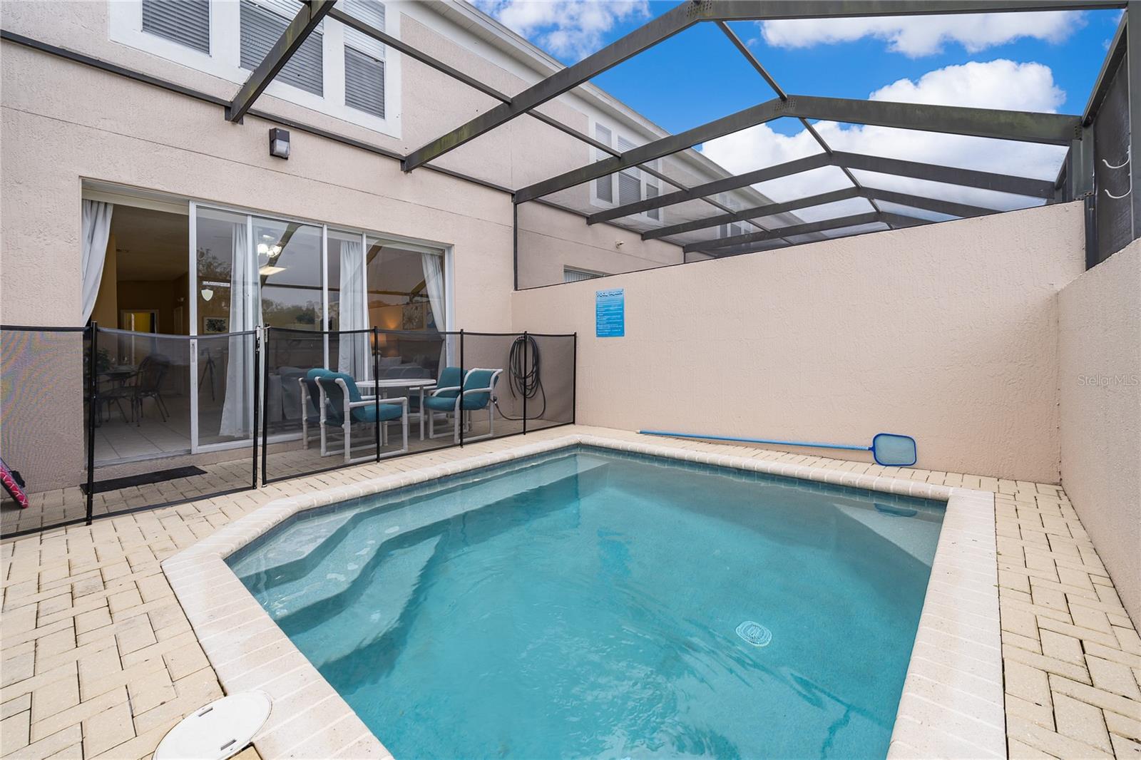 WINDSOR PALMS TWNHMS PH 3A - Residential