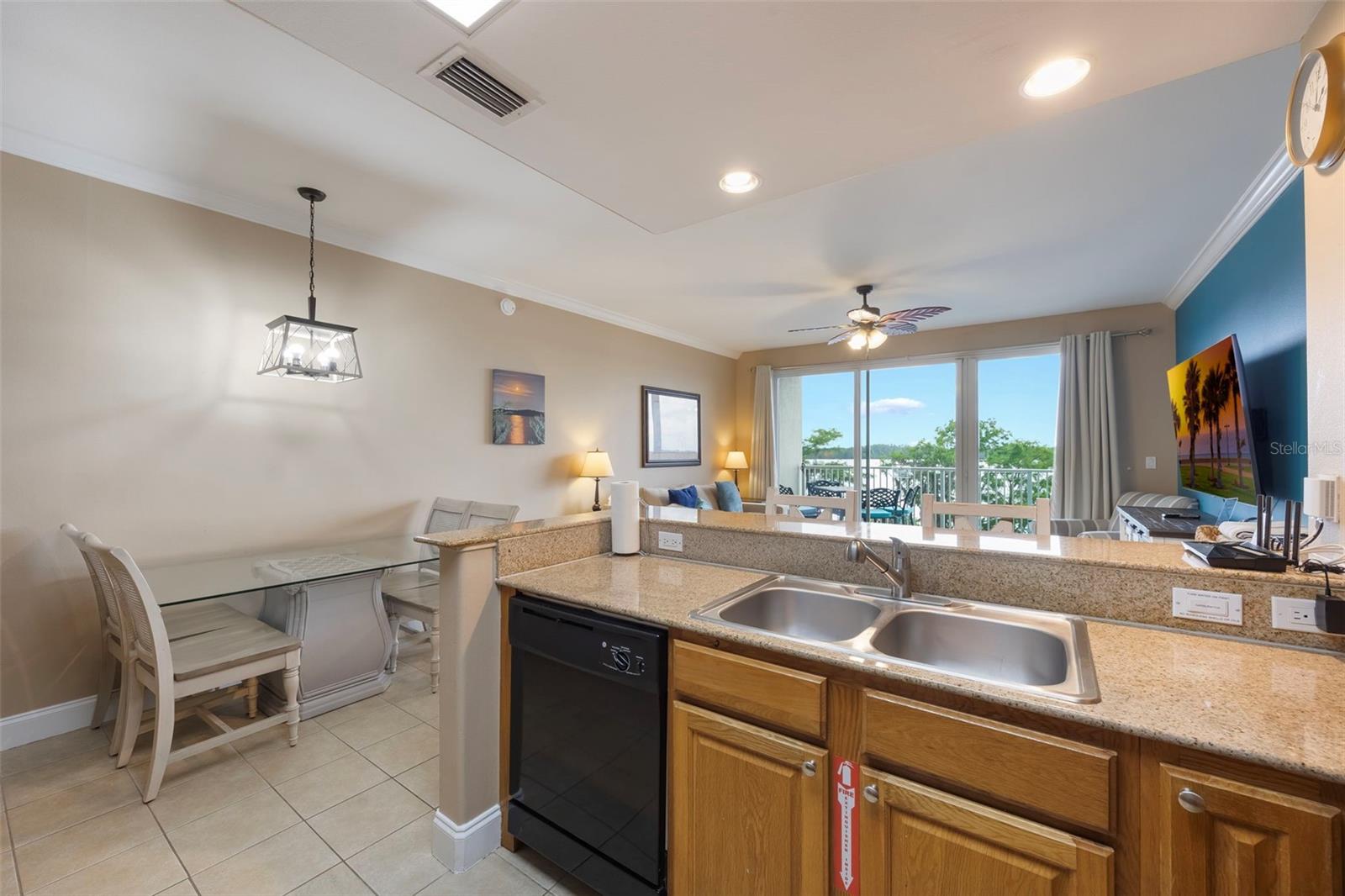 BLUE HERON BCH RESIDENCE TWR 02 CONDO - Residential