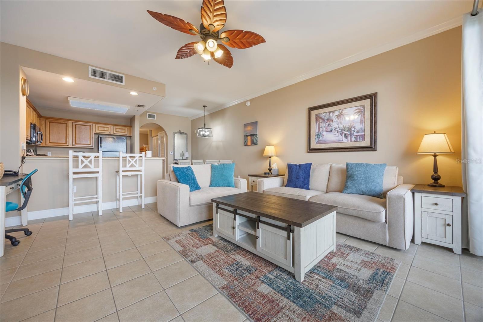 BLUE HERON BCH RESIDENCE TWR 02 CONDO - Residential