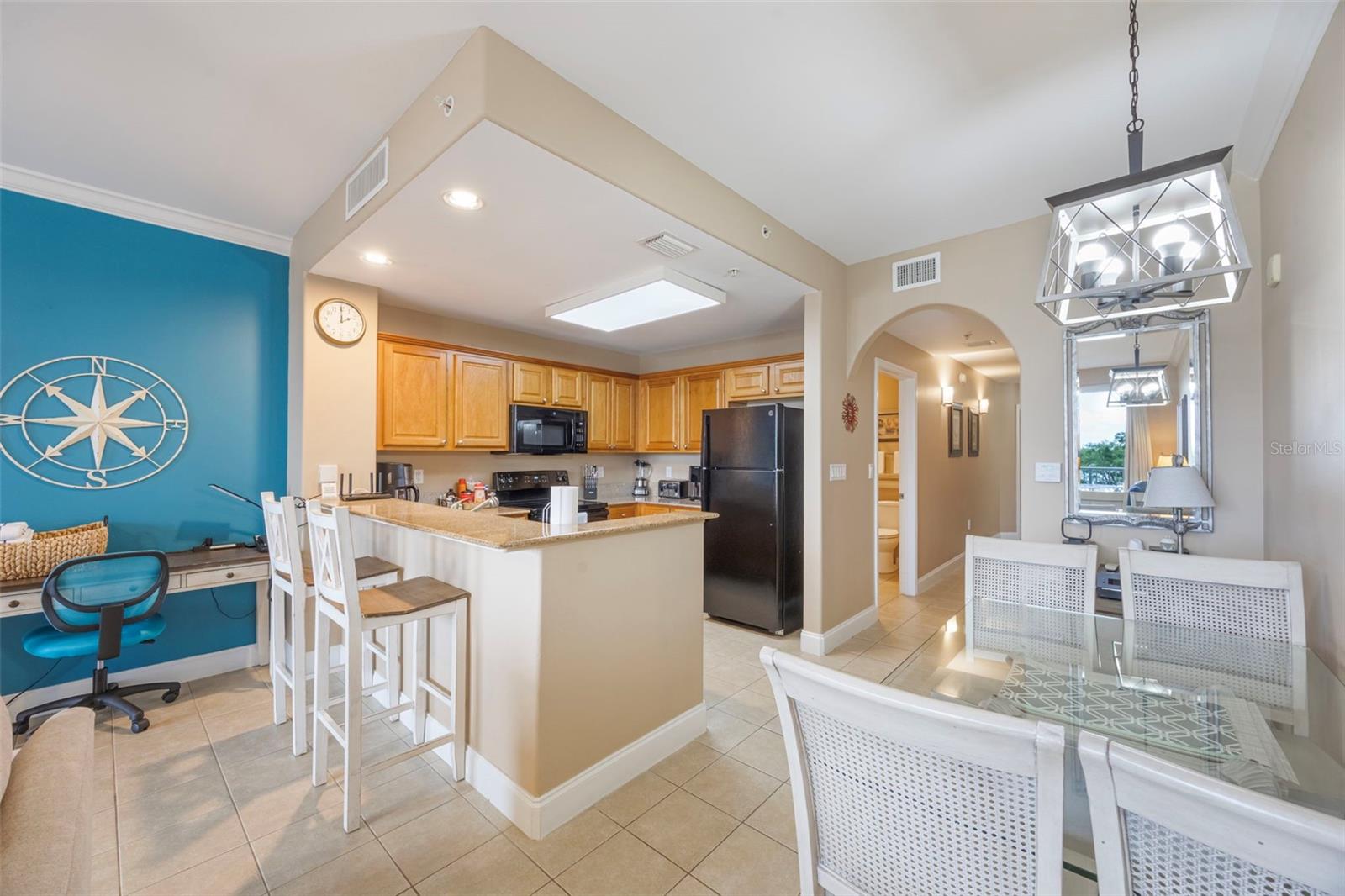 BLUE HERON BCH RESIDENCE TWR 02 CONDO - Residential