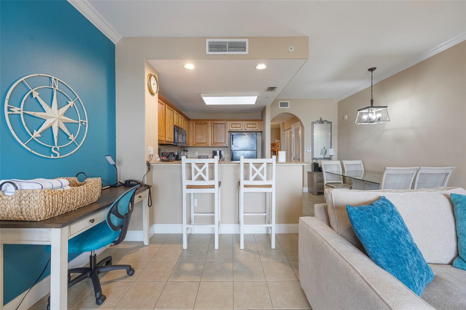 BLUE HERON BCH RESIDENCE TWR 02 CONDO - Residential