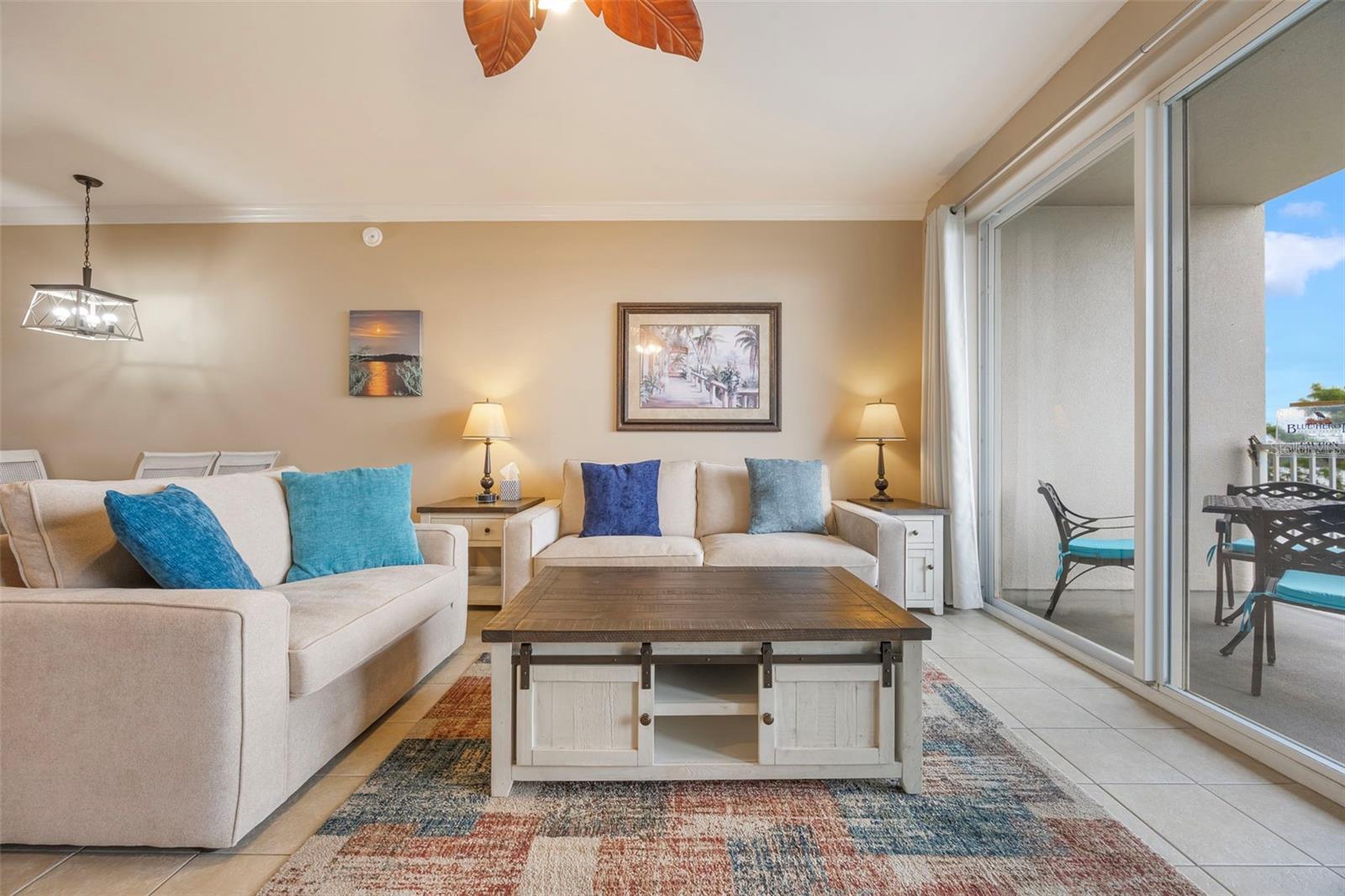 BLUE HERON BCH RESIDENCE TWR 02 CONDO - Residential