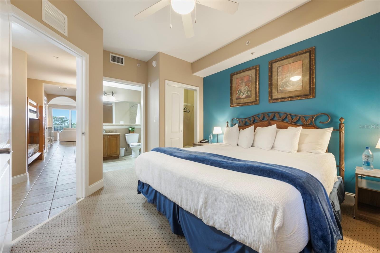 BLUE HERON BCH RESIDENCE TWR 02 CONDO - Residential