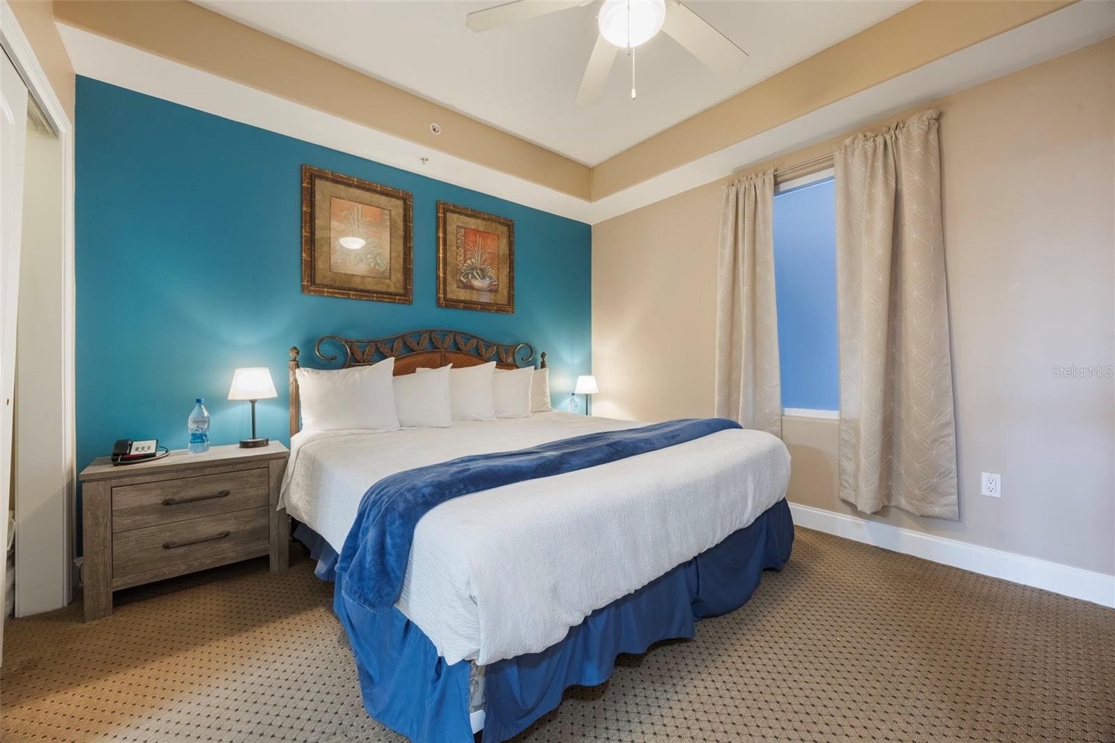 BLUE HERON BCH RESIDENCE TWR 02 CONDO - Residential