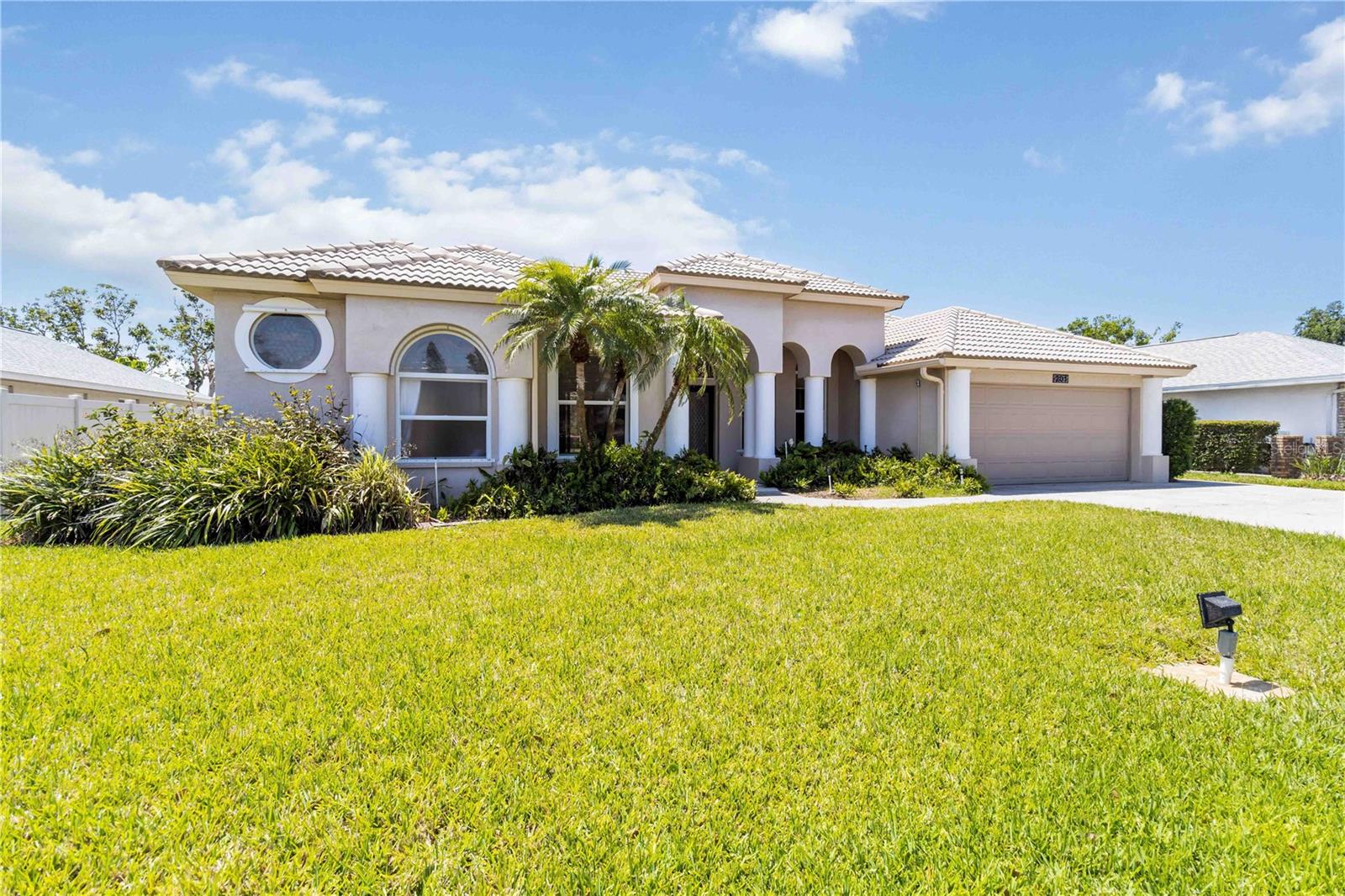 201 BAYSIDE COURT