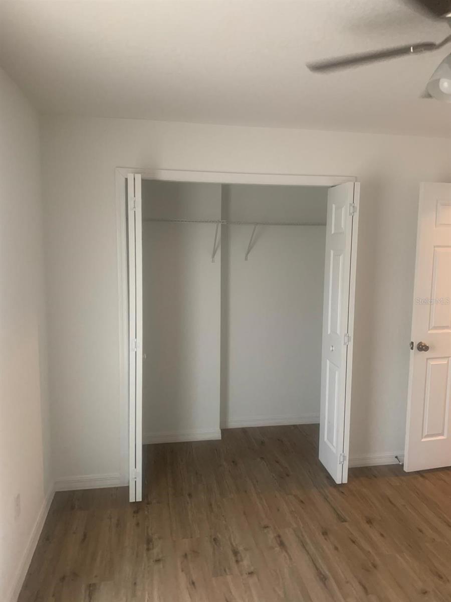 SILVER SPGS SHORES UN 12 - Residential Lease