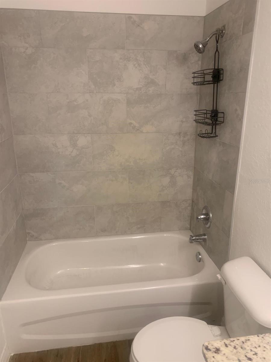 SILVER SPGS SHORES UN 12 - Residential Lease