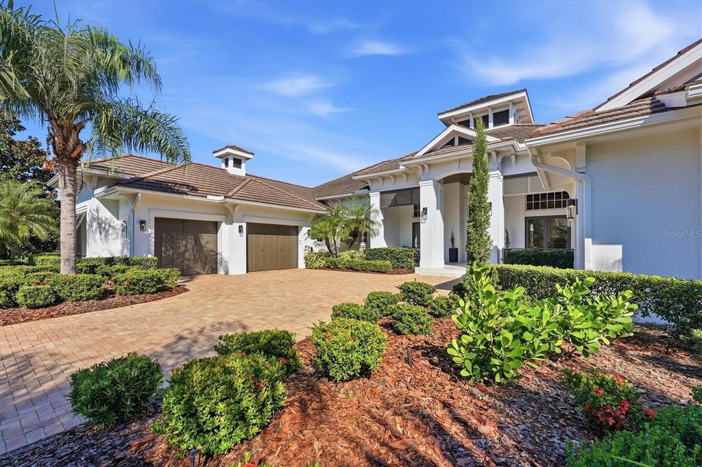 Photo of 8009 Bounty Lane, Bradenton, FL 34202 (MLS # A4709430)