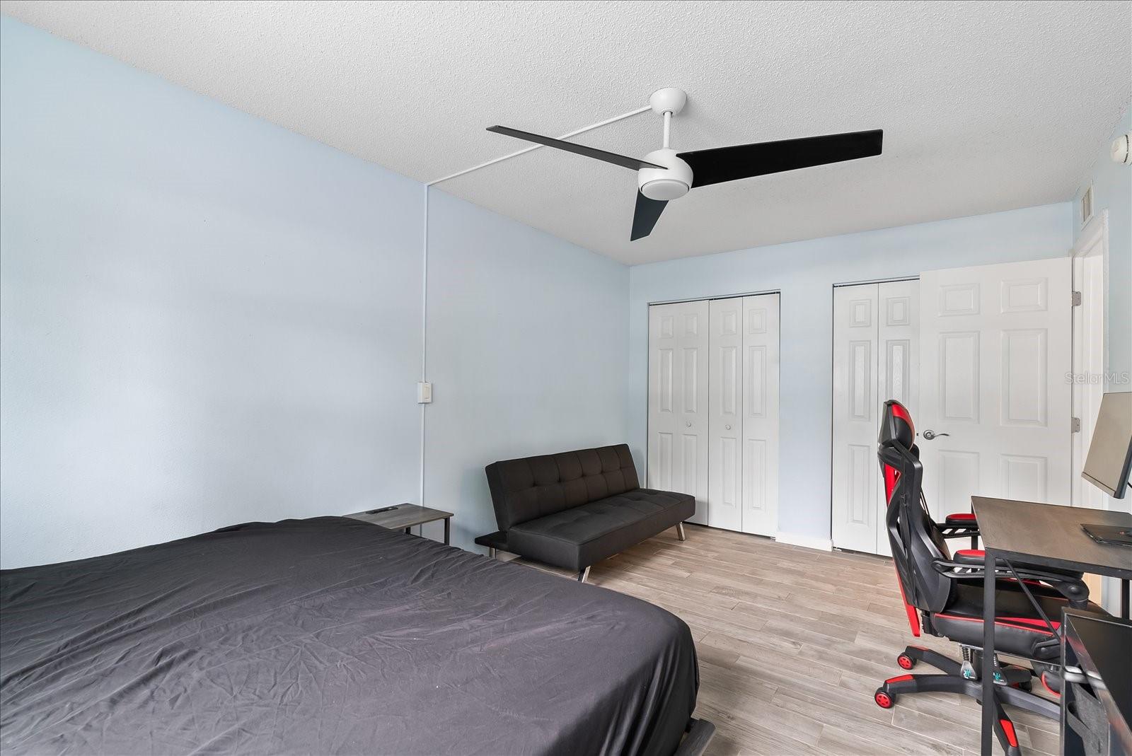 REGENCY CONDO THE - Residential