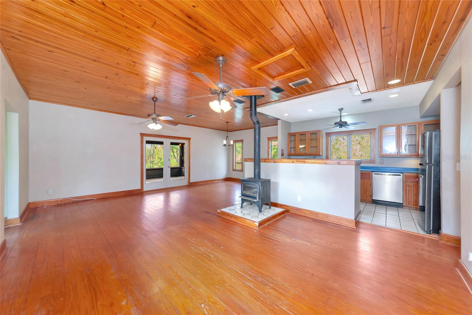 RANCHES AT MOSSY HAMMOCK - Residential