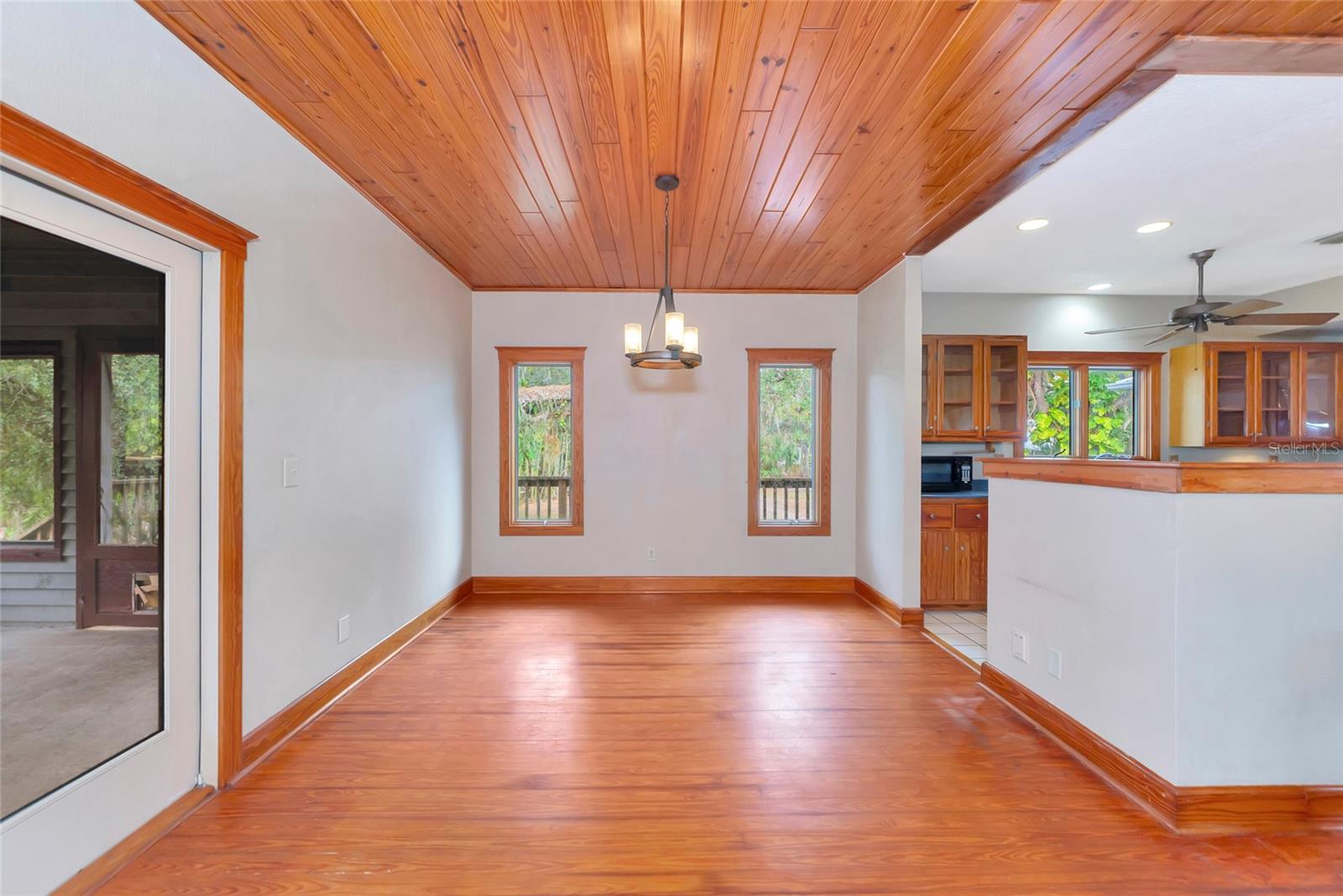 14450 MOSSY OAK LANE