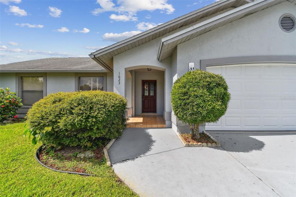 Photo of 1623 Explorers Drive, Tarpon Springs, FL 34689 (MLS # TB8409394)