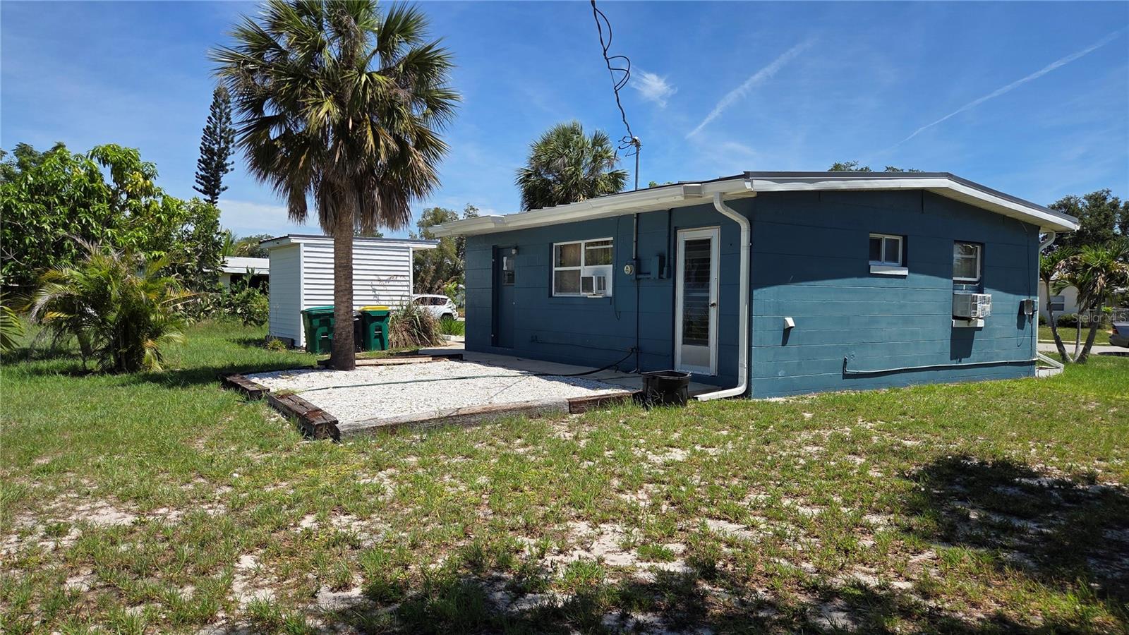 3373 LUCERNE TERRACE, PORT CHARLOTTE, FL, 33952 3 3373 LUCERNE TERRACE