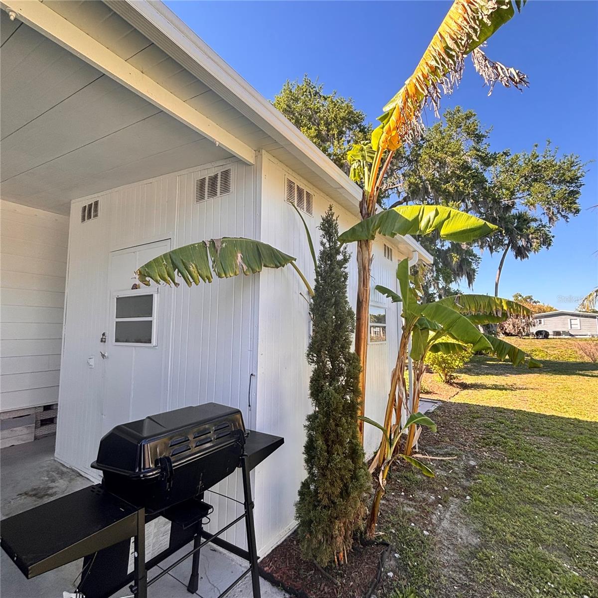 SHADOW BROOK MOBILE HOME - Residential