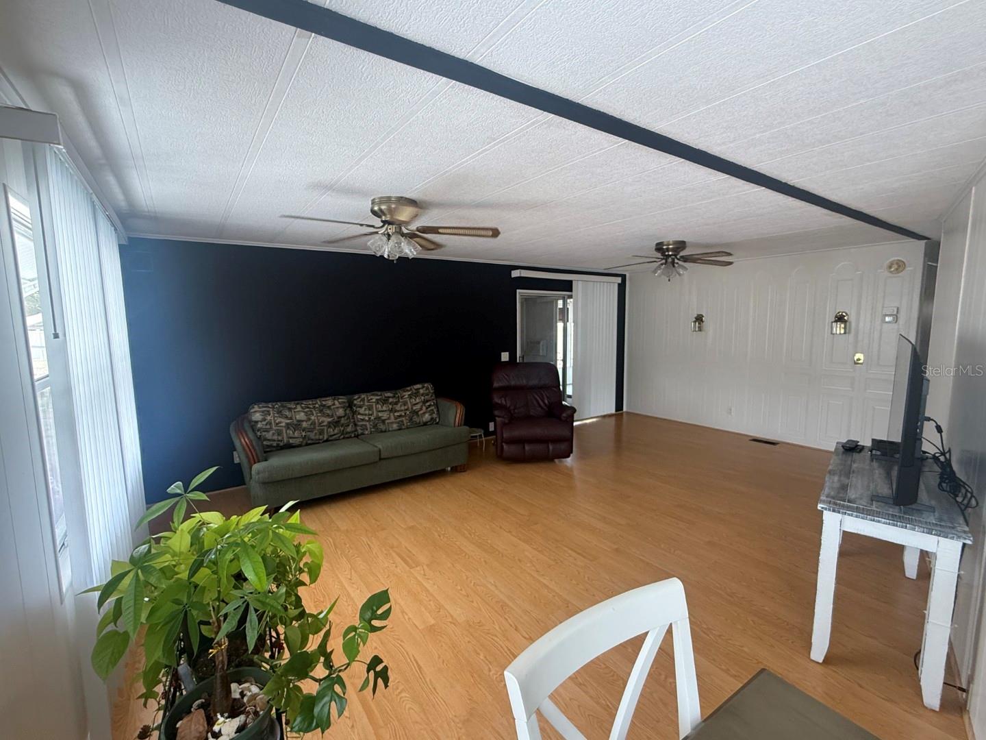 SHADOW BROOK MOBILE HOME - Residential