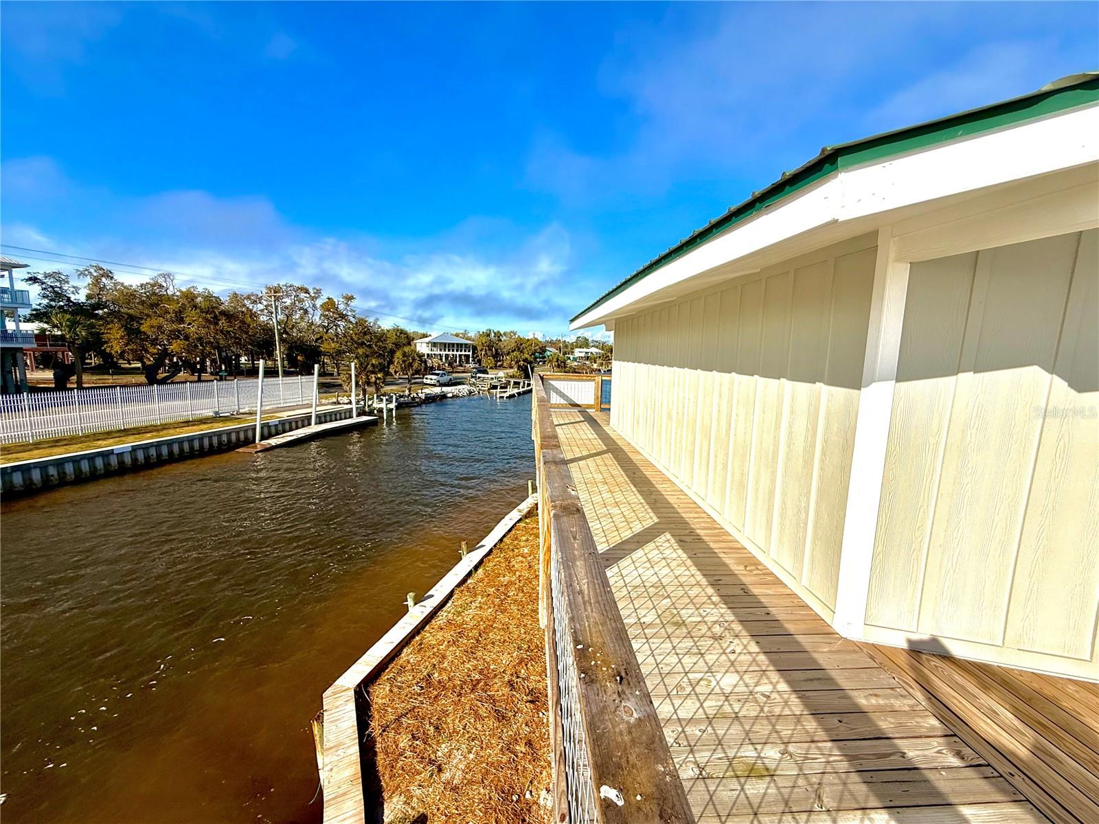 HORSESHOE BEACH - Residential