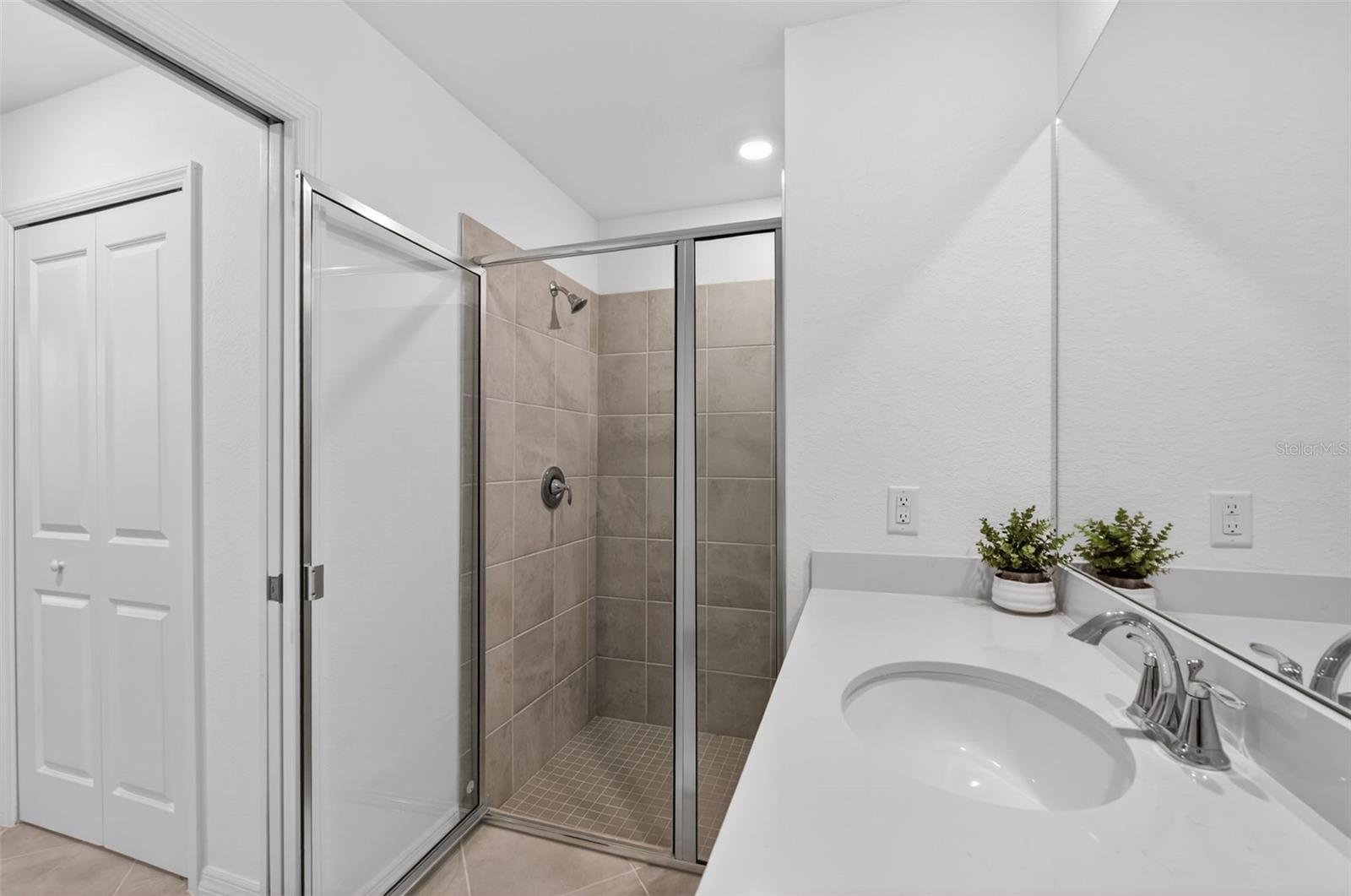 TERRACE VI AT HERITAGE LANDING - Residential