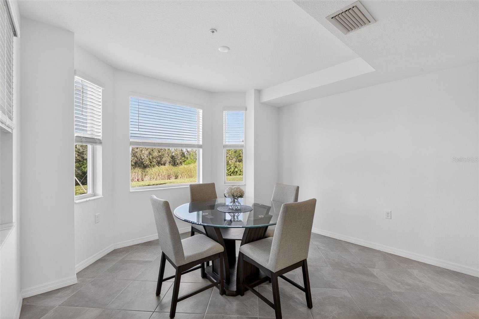 TERRACE VI AT HERITAGE LANDING - Residential