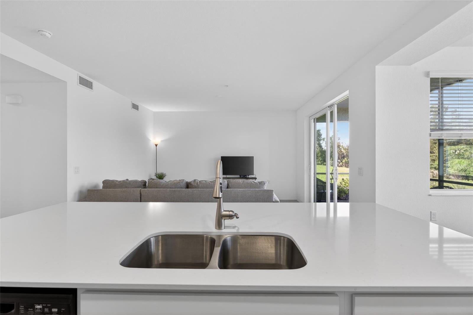 TERRACE VI AT HERITAGE LANDING - Residential