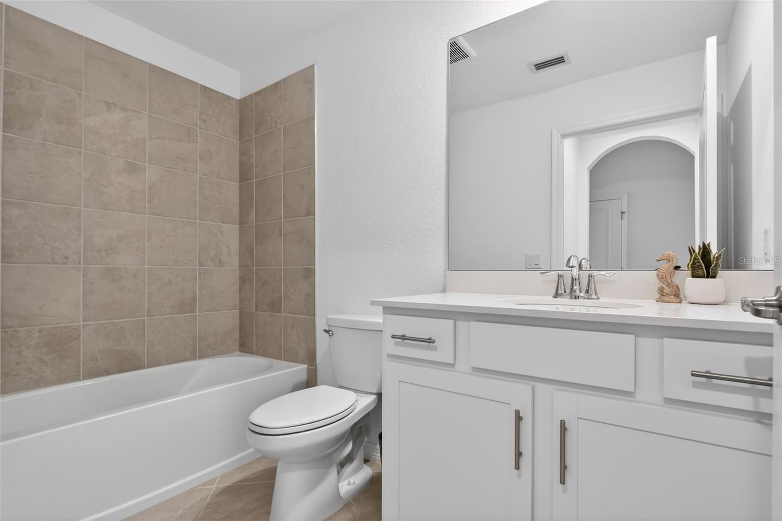 TERRACE VI AT HERITAGE LANDING - Residential