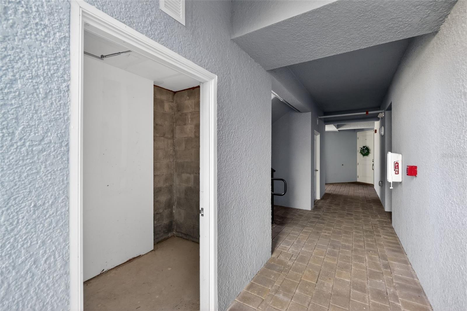 TERRACE VI AT HERITAGE LANDING - Residential