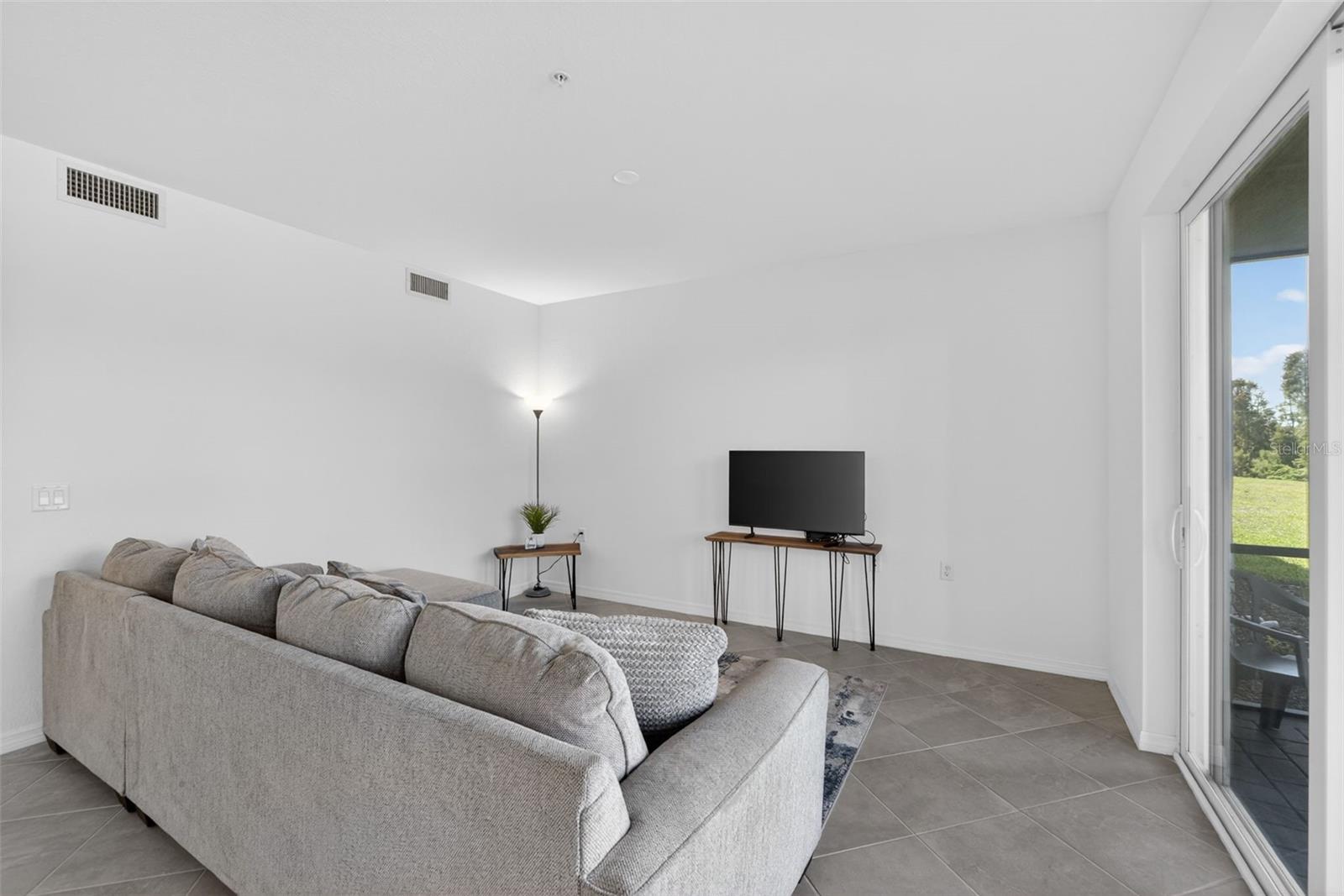 TERRACE VI AT HERITAGE LANDING - Residential