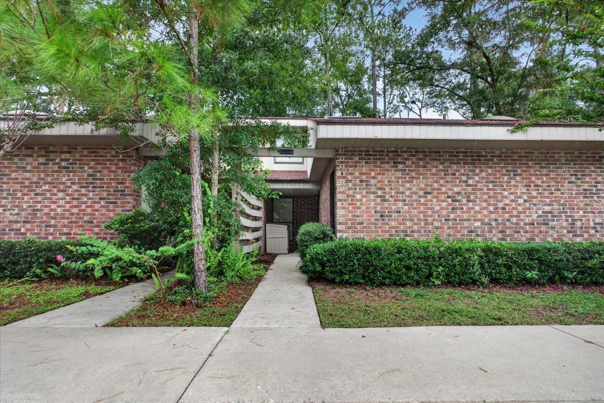 5204 NW 34TH PLACE