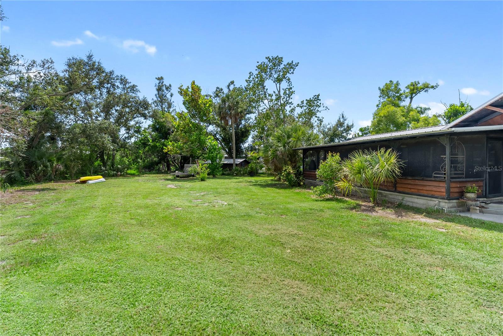 LAUREL VILLA - Residential
