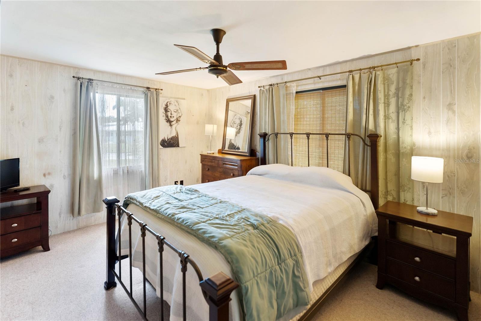 LAUREL VILLA - Residential