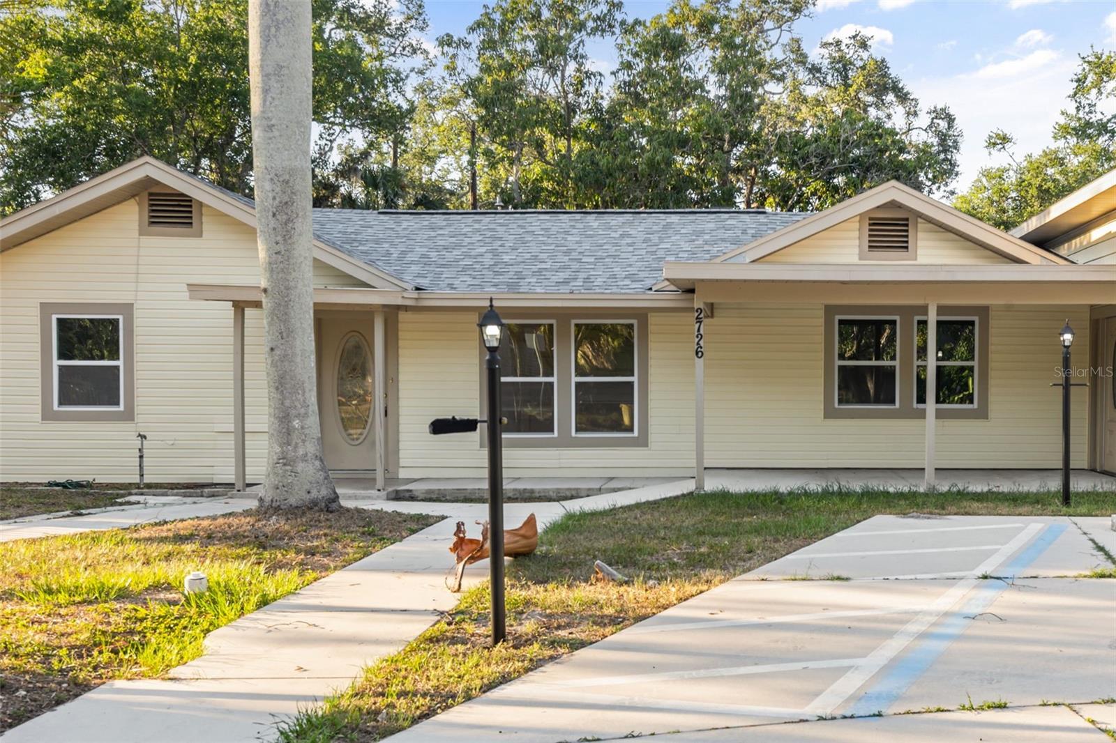 MORROW SQUARE - Commercial Sale