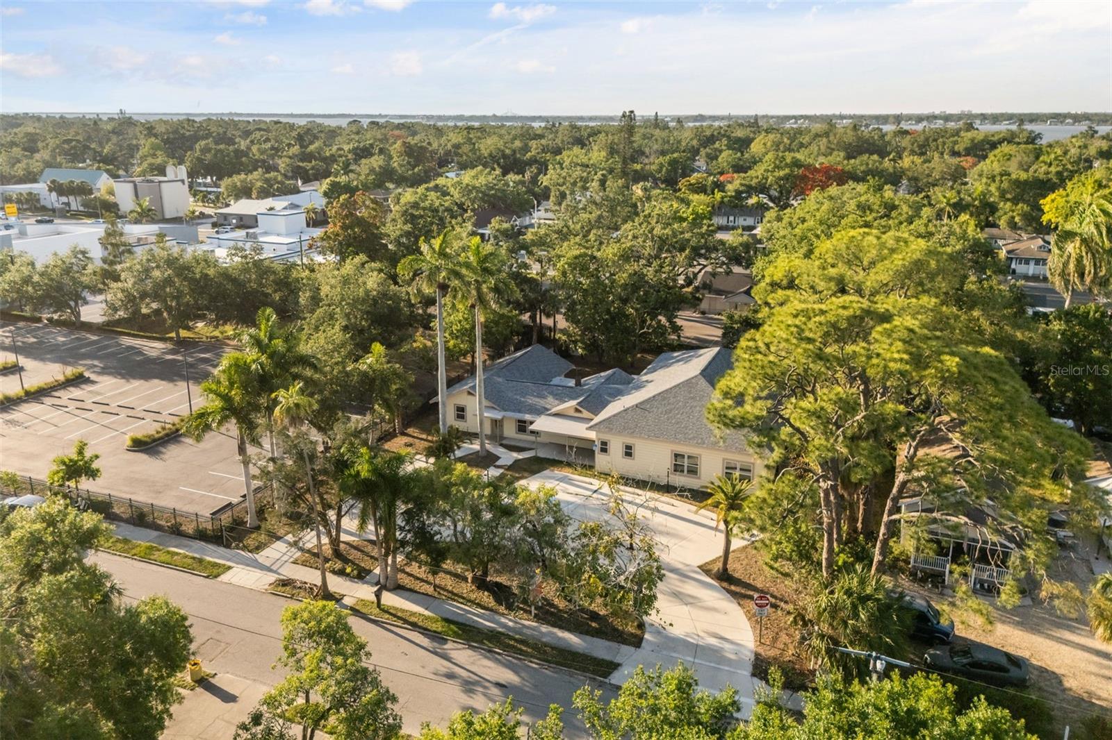 MORROW SQUARE - Commercial Sale