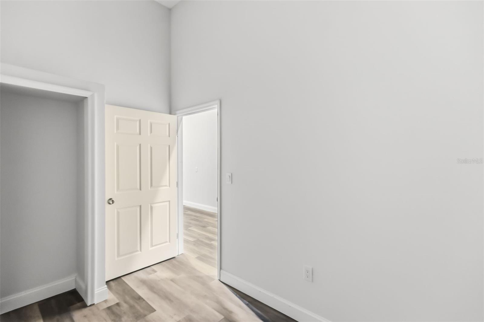 MORROW SQUARE - Commercial Sale